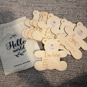 Wooden Baby Milestone Cards | Teddy Bear | Double Sided | Brand New